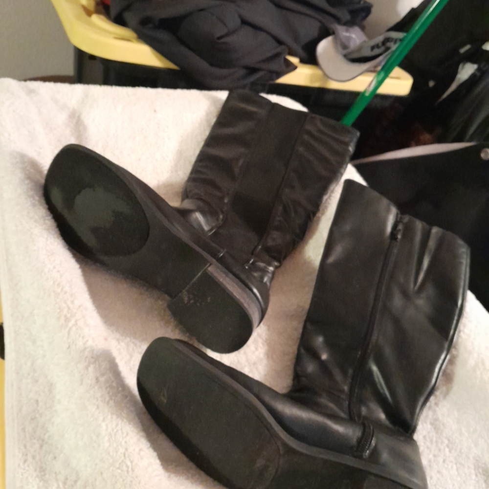 Rampage women's black boots size 7 and 1/2